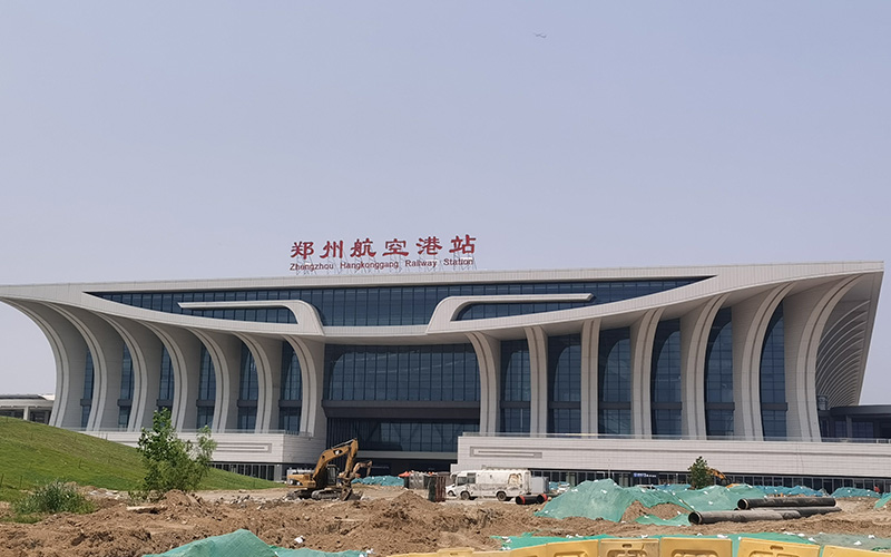 鄭州南站高鐵物流中心金屬屋面項目